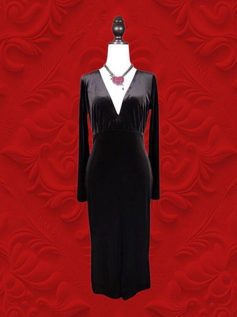 NWT Betsey Johnson Black Velvet Long Sleeve V Neck Dress Elegant Evening Holiday